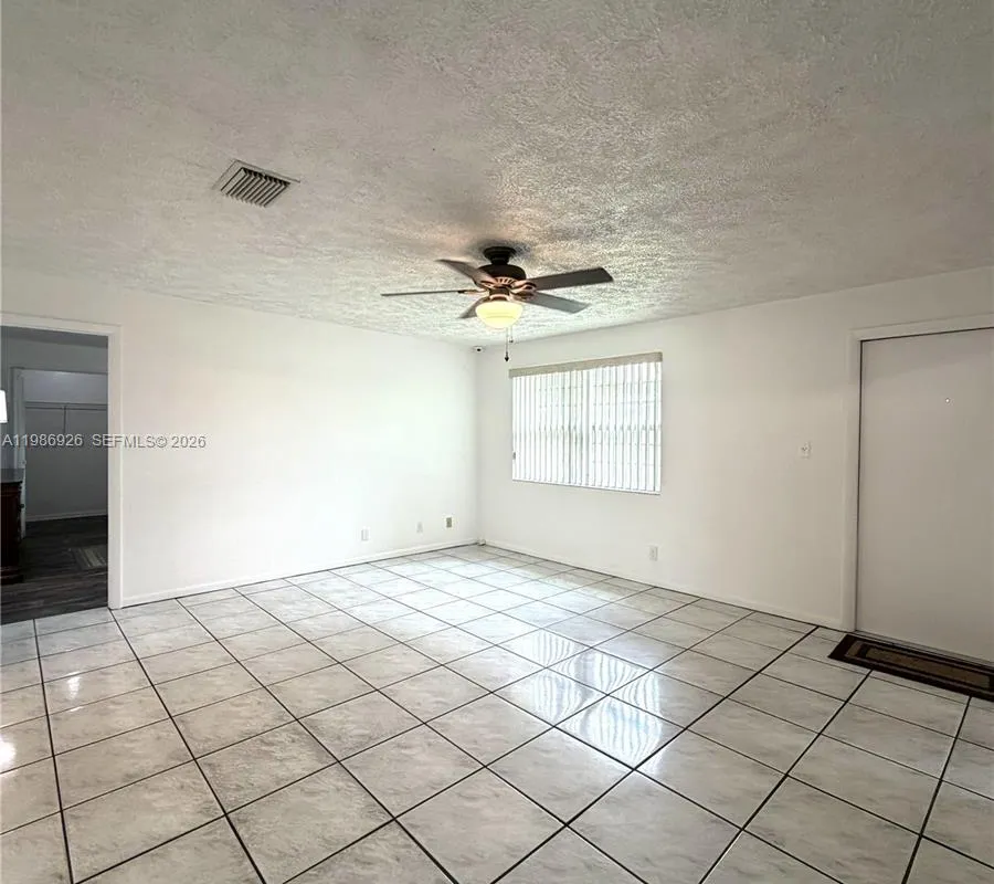 4910 NW 15th Ct, Lauderhill FL 33313