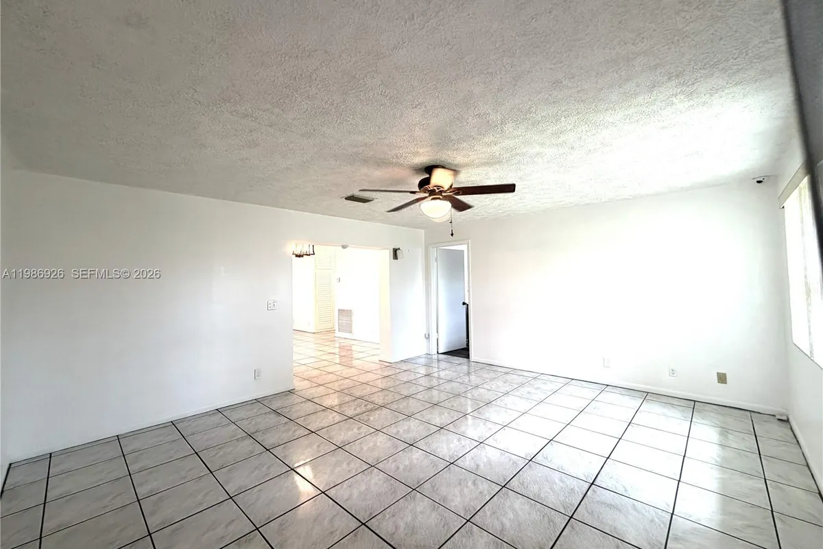 4910 NW 15th Ct, Lauderhill FL 33313