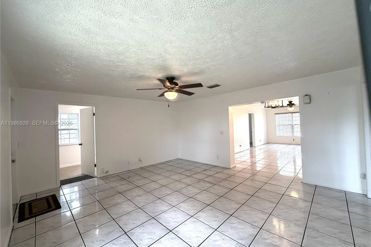 4910 NW 15th Ct, Lauderhill FL 33313