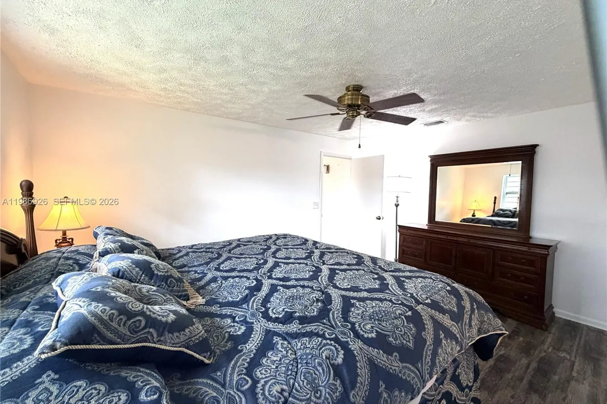 4910 NW 15th Ct, Lauderhill FL 33313