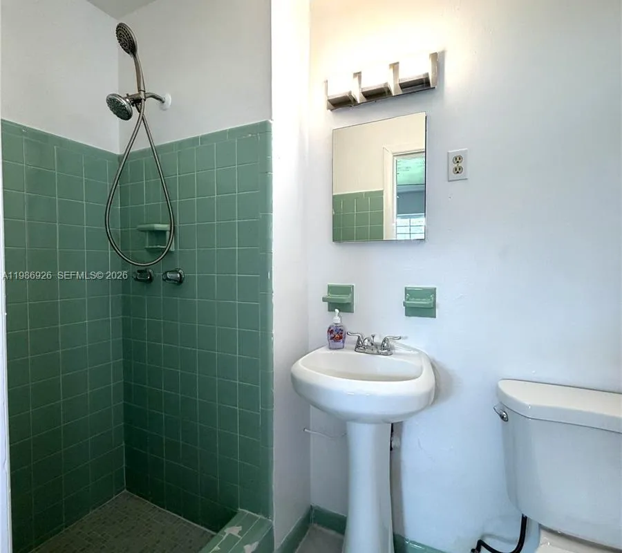 4910 NW 15th Ct, Lauderhill FL 33313