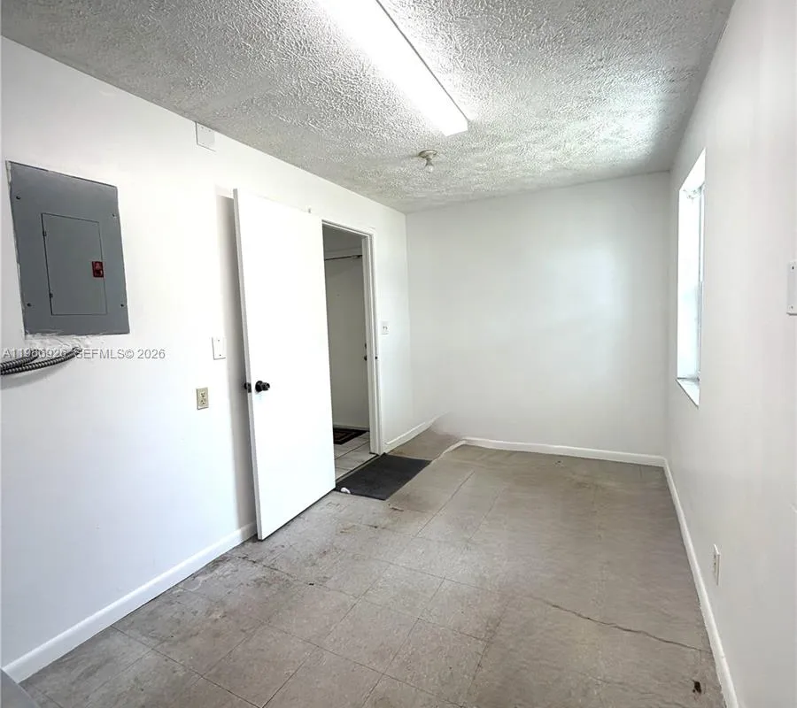 4910 NW 15th Ct, Lauderhill FL 33313