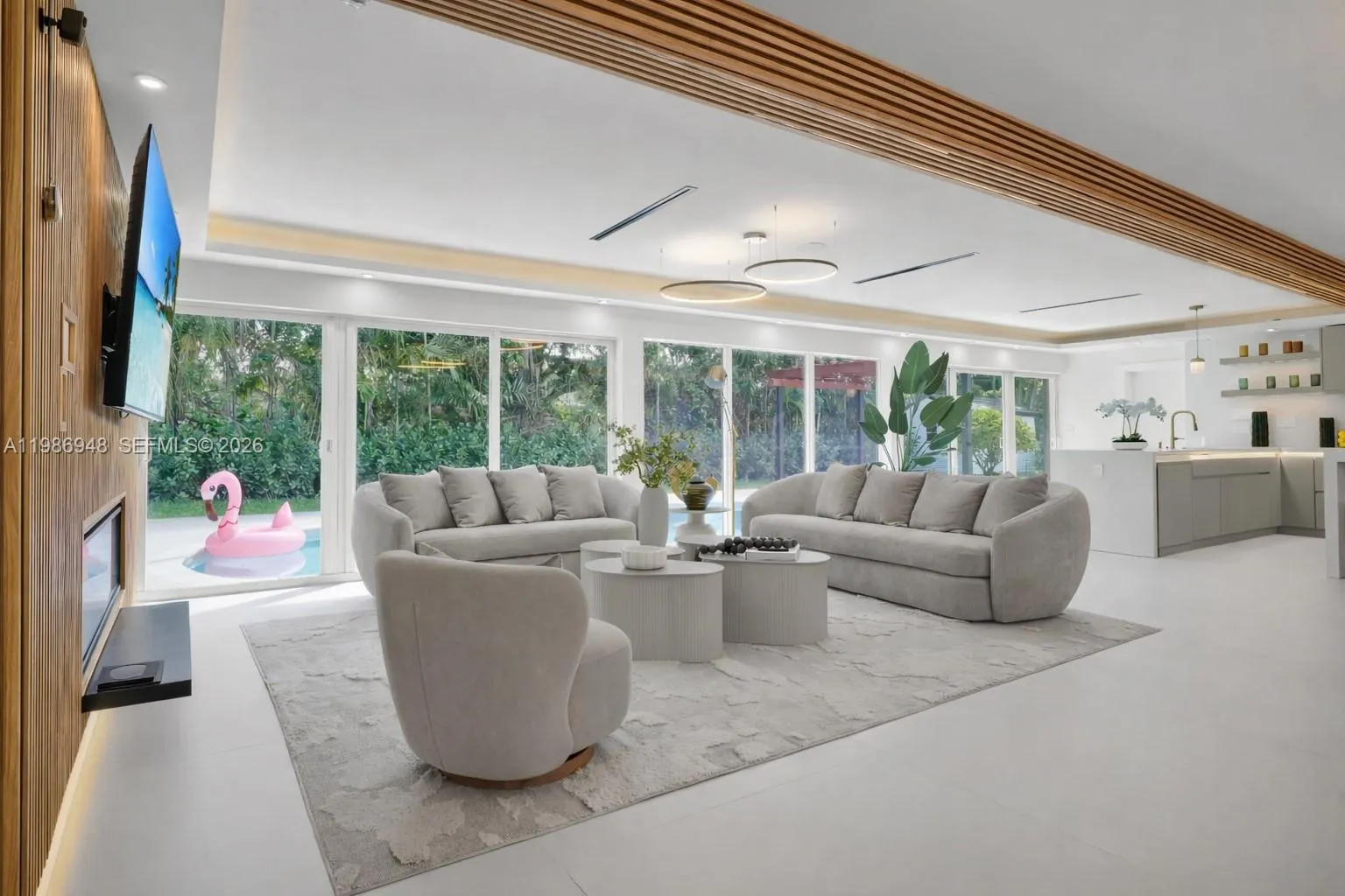 8220 SW 133rd St, Pinecrest FL 33156