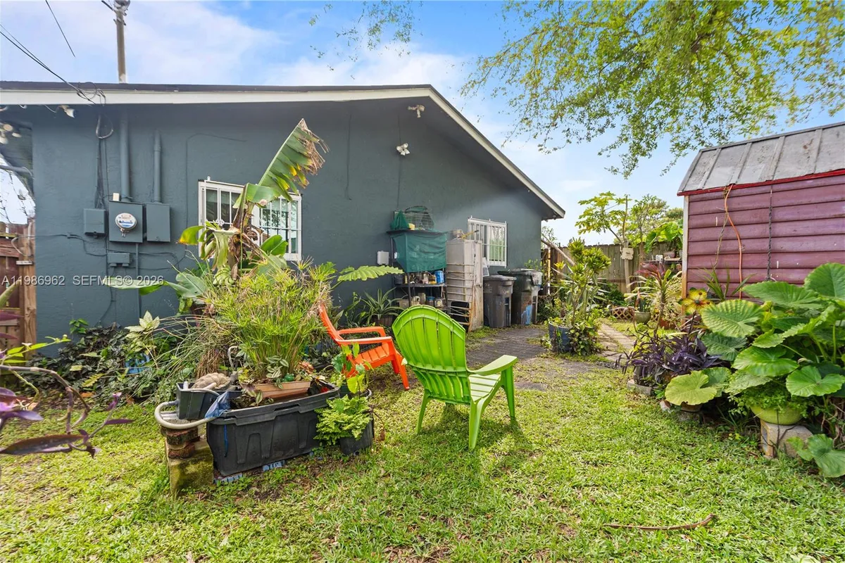 720 NW 4th St, Hallandale Beach FL 33009