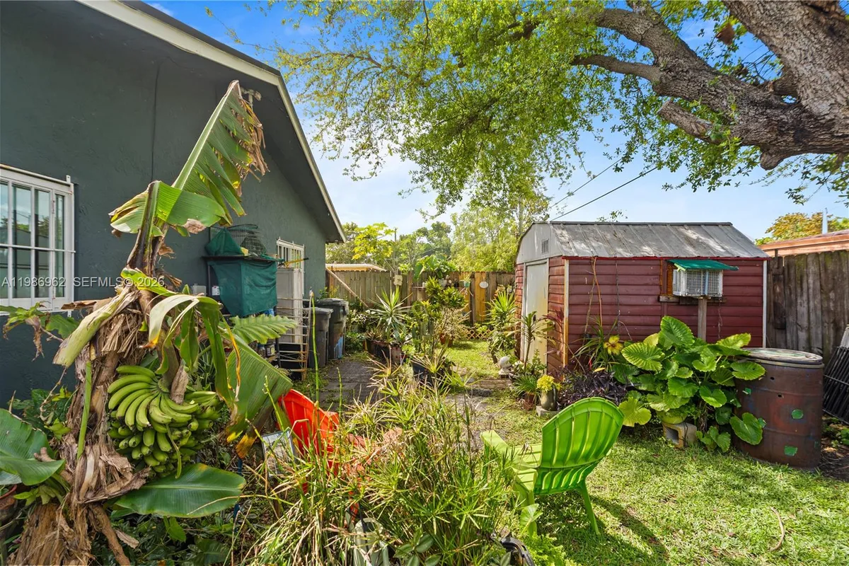 720 NW 4th St, Hallandale Beach FL 33009