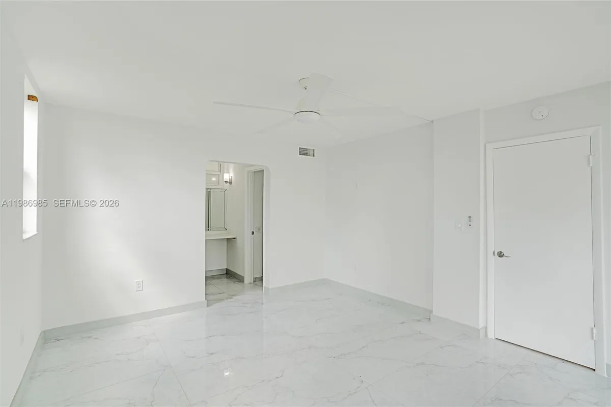 3020 Marcos Dr # S106, Aventura FL 33160