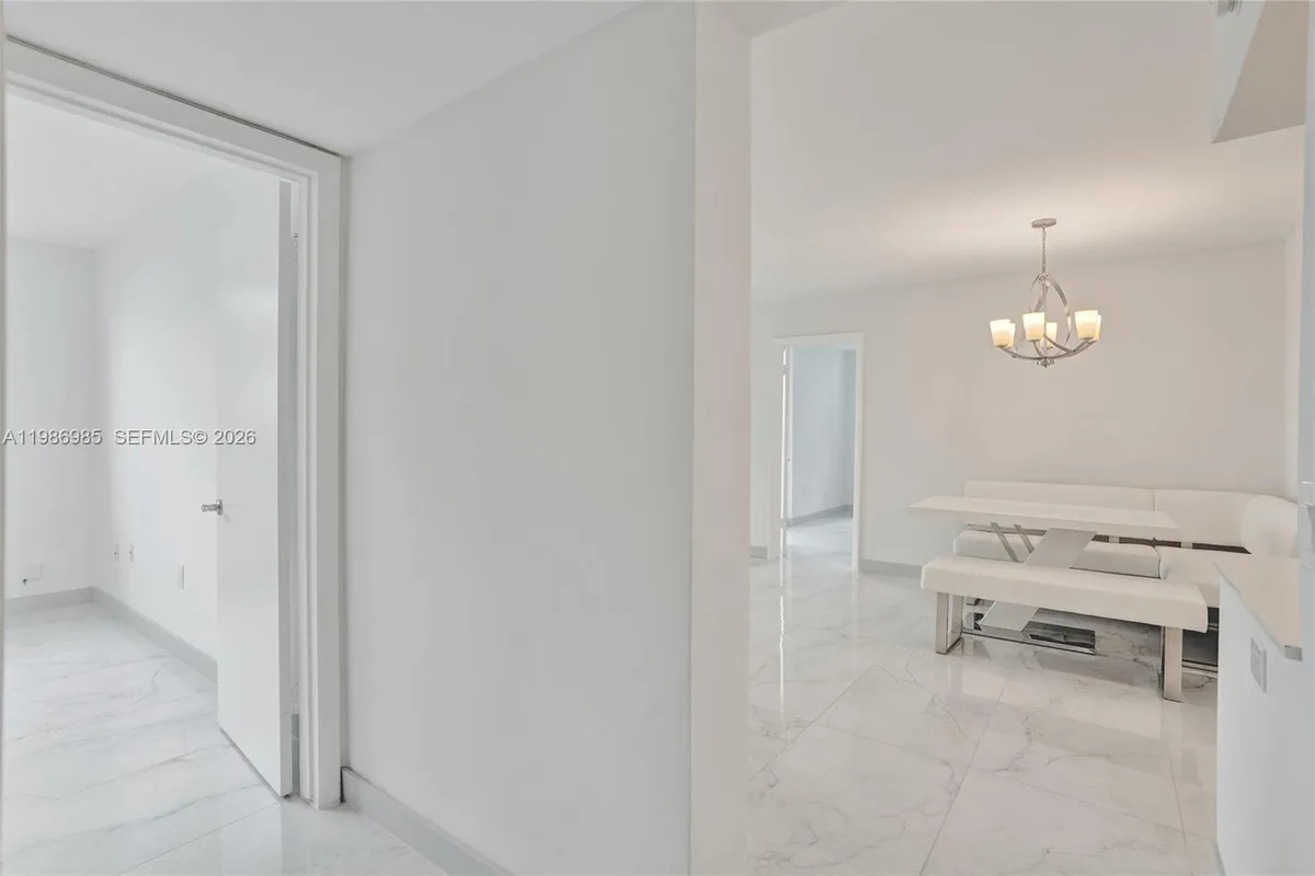 3020 Marcos Dr # S106, Aventura FL 33160