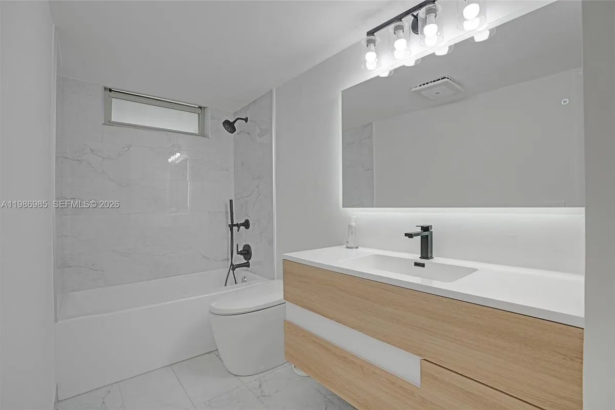 3020 Marcos Dr # S106, Aventura FL 33160