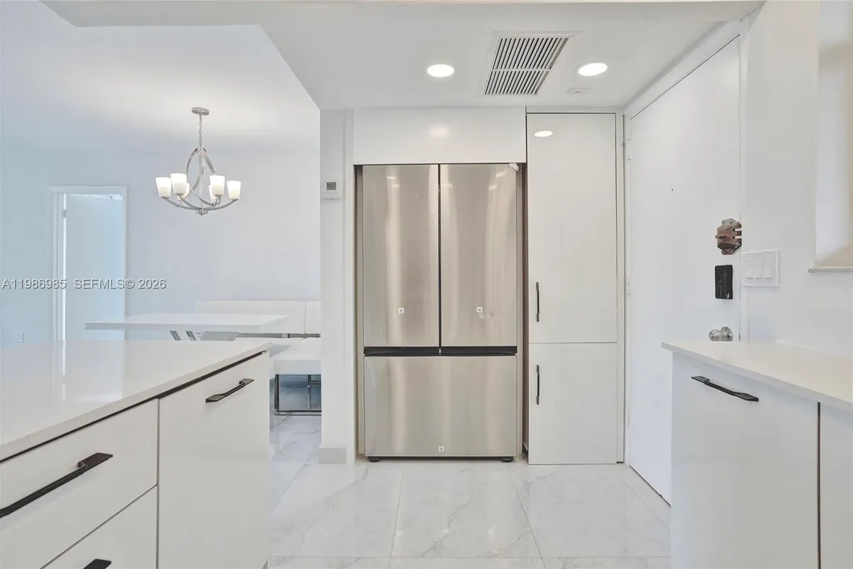 3020 Marcos Dr # S106, Aventura FL 33160