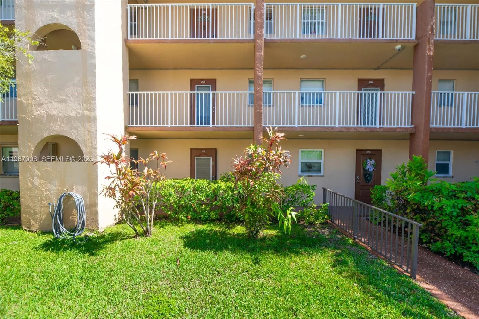 8951 Sunrise Lakes Blvd # 105, Sunrise FL 33322
