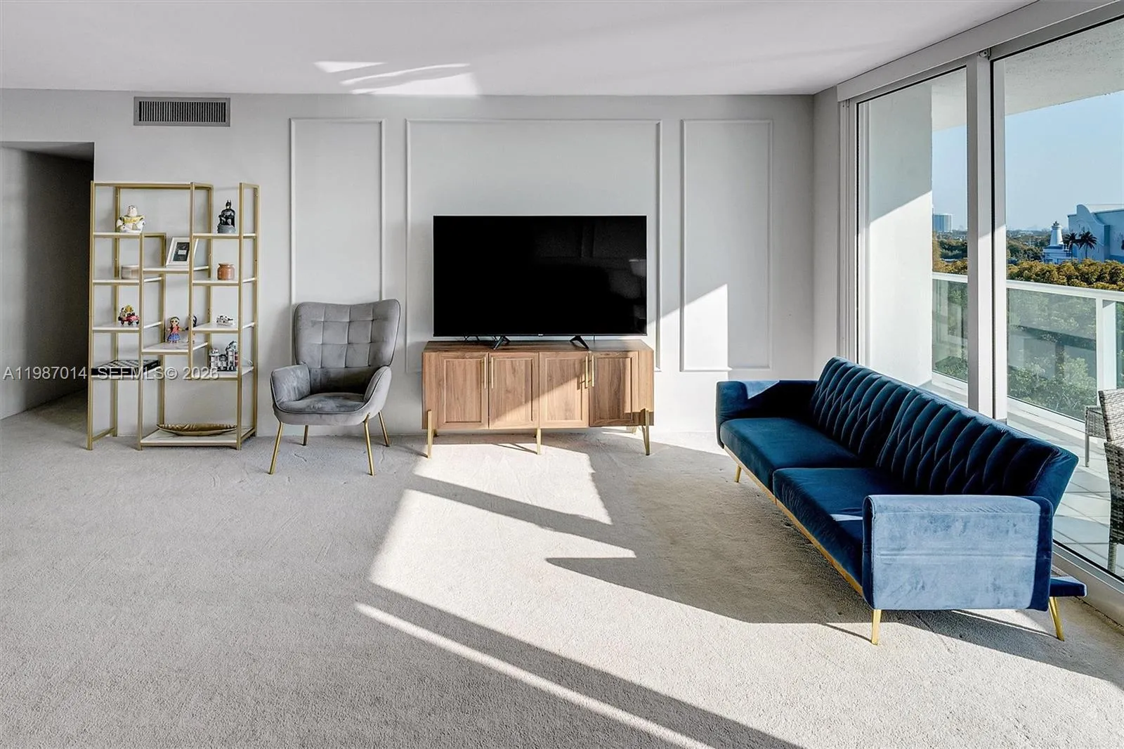 100 Bayview Dr # 617, Sunny Isles Beach FL 33160