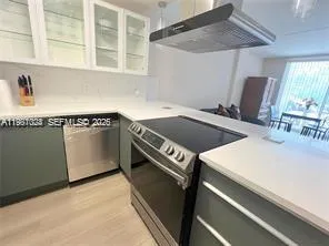 3660 NE 166th St # 104, North Miami Beach FL 33160