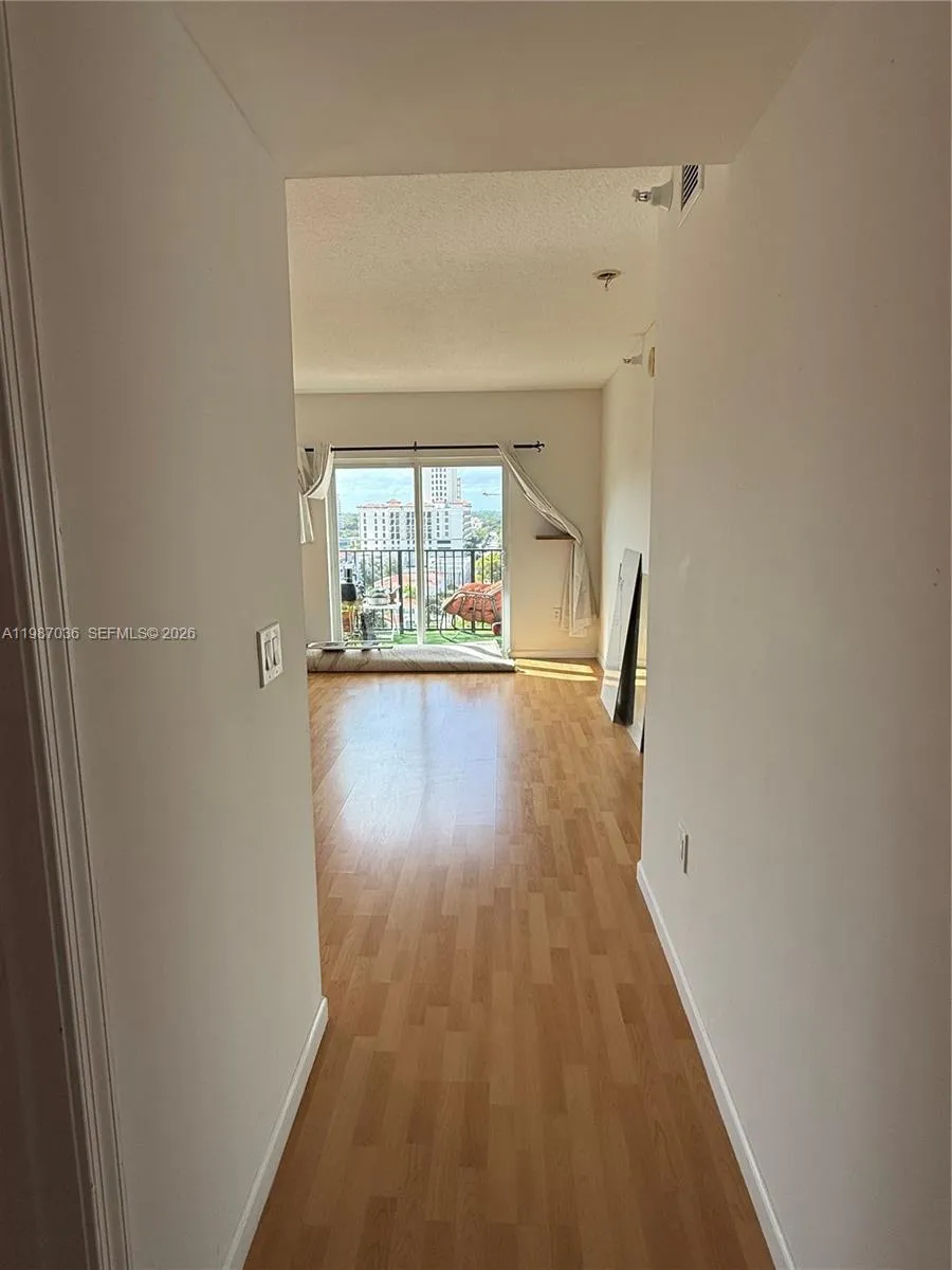 1627 SW 37th Ave # 701, Miami FL 33145