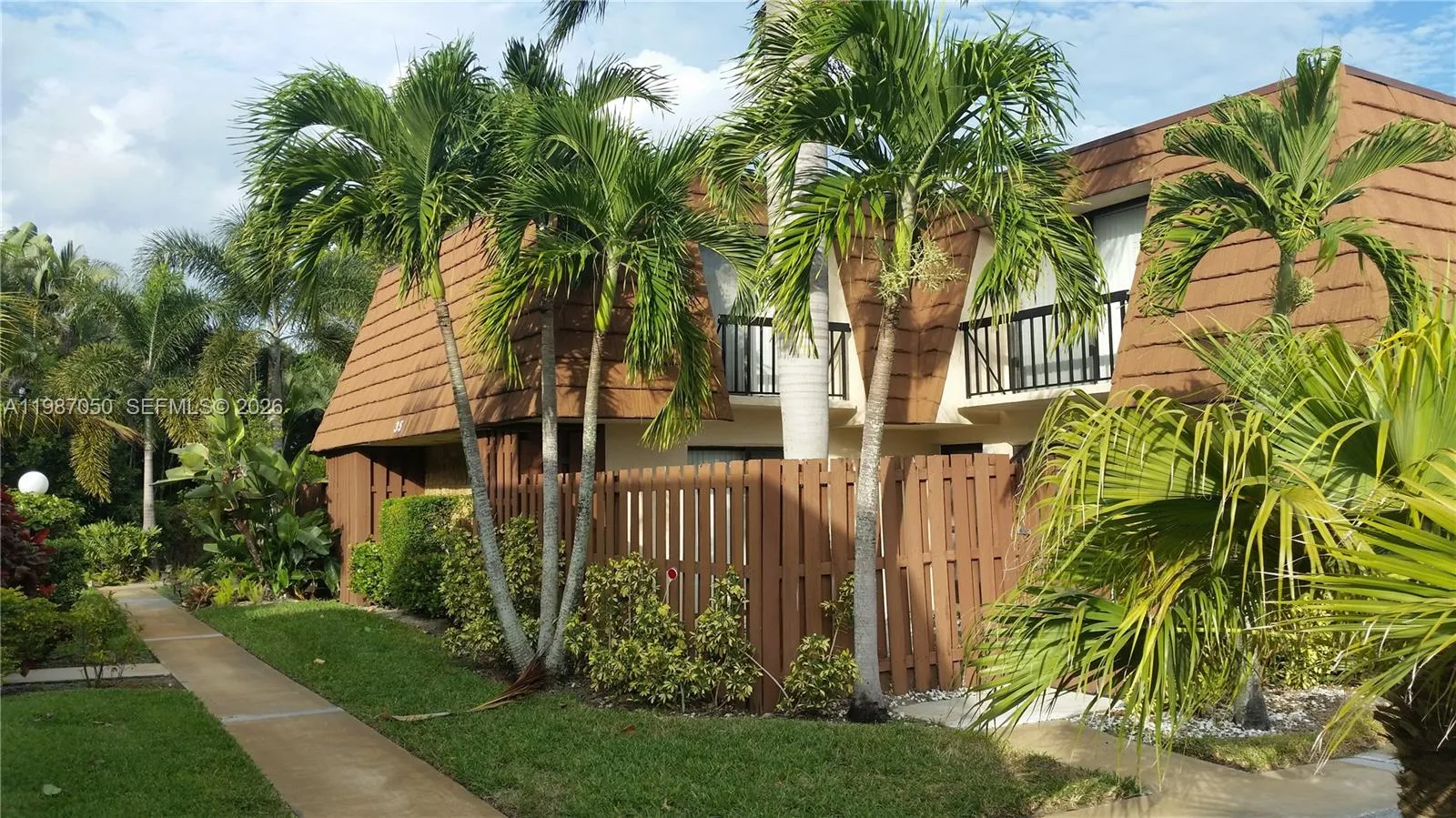 825 Center St # 35C, Jupiter FL 33458