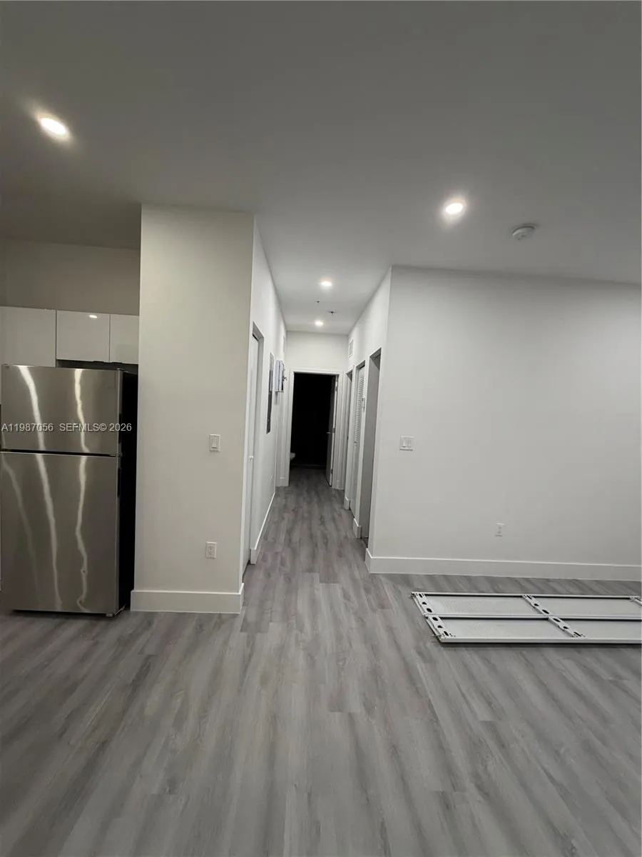 859 E 24th St # 404, Hialeah FL 33013