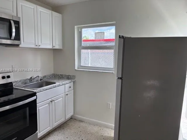 828 SW 20th Ave # 1, Miami FL 33135