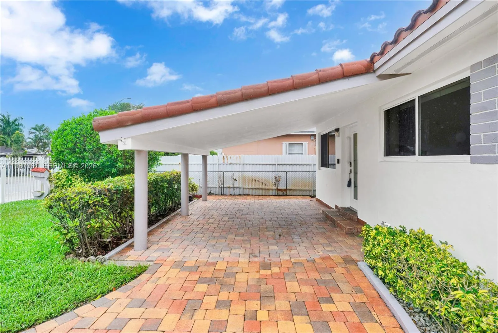 733 W 32 STREET, Hialeah FL 33012