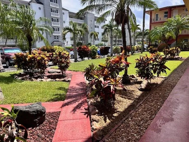 5050 Bayview Dr # 17, Fort Lauderdale FL 33308