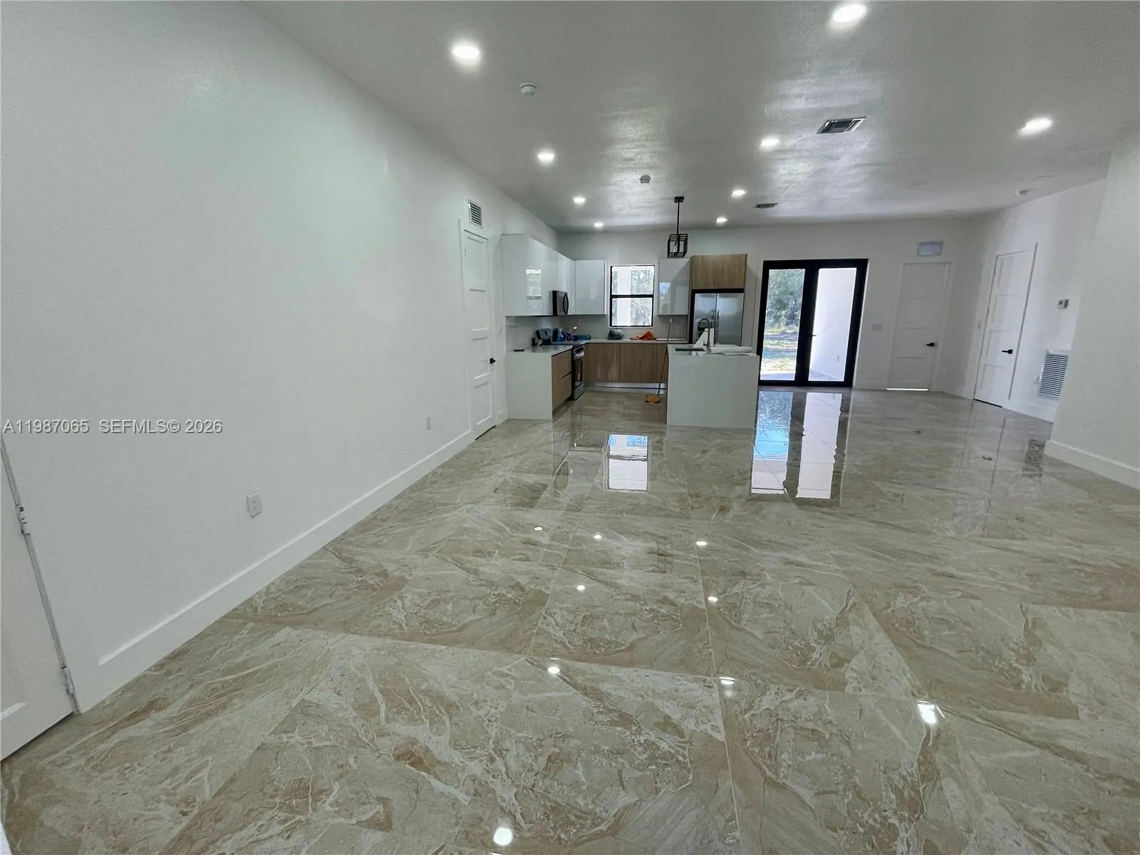 435 N Quebrada St, Clewiston FL 33440