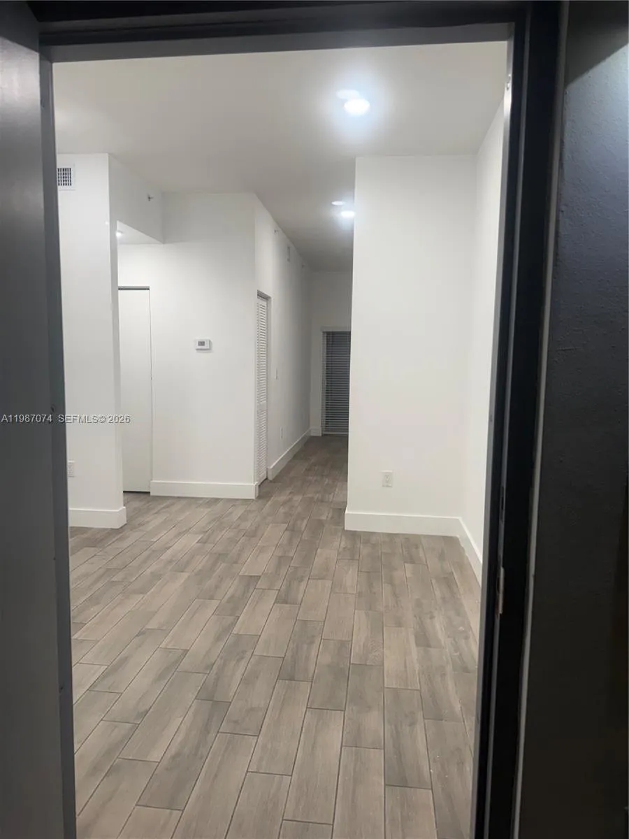 486 E 30th St # 202, Hialeah FL 33013