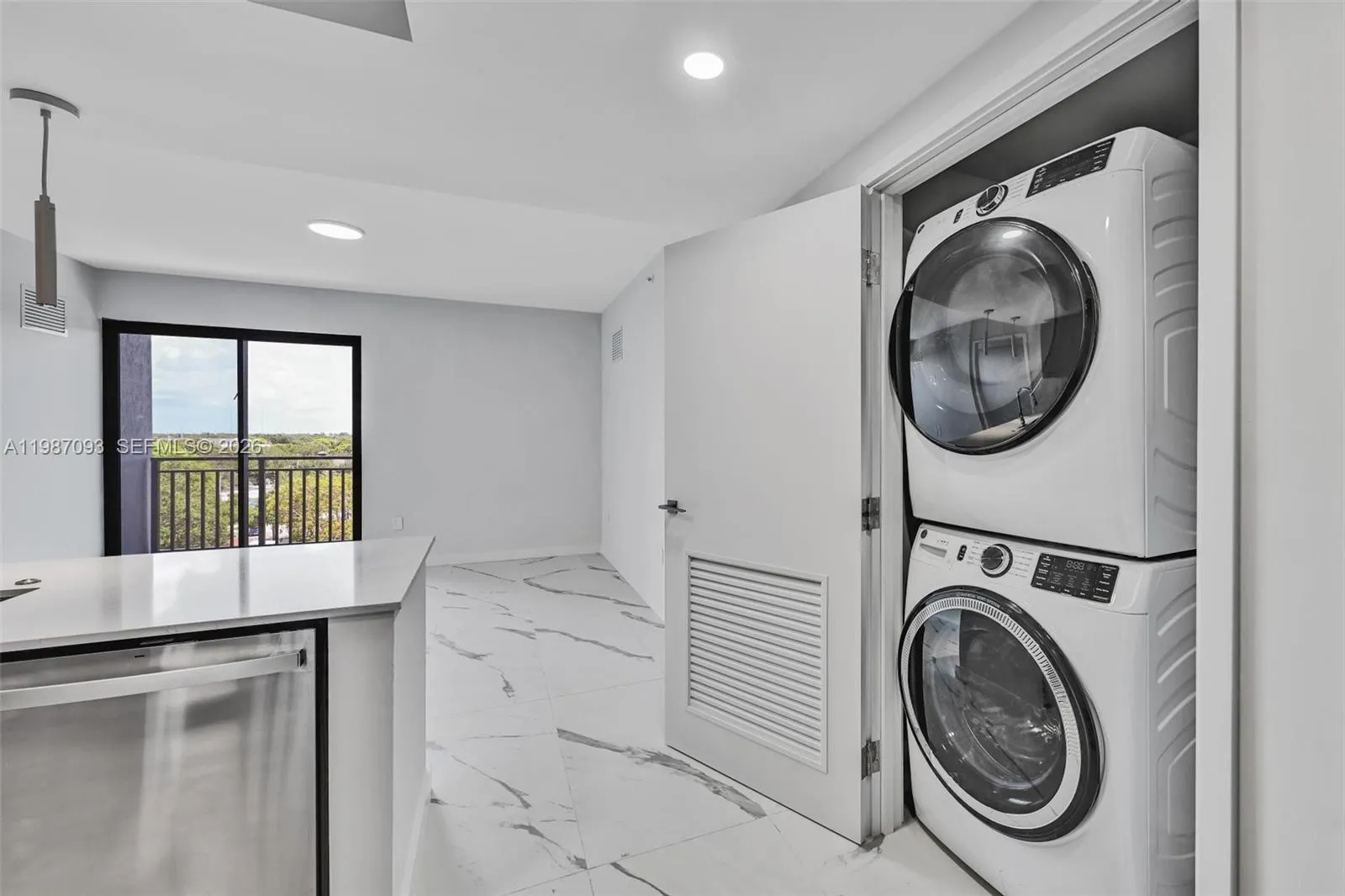 840 NE 130th Street # 505, North Miami FL 33161