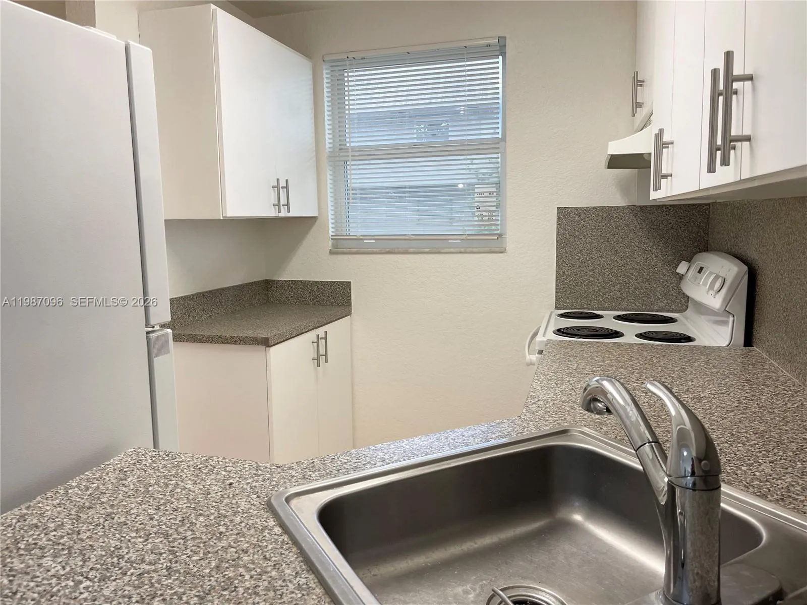 17255 SW 95th Ave # 114, Palmetto Bay FL 33157