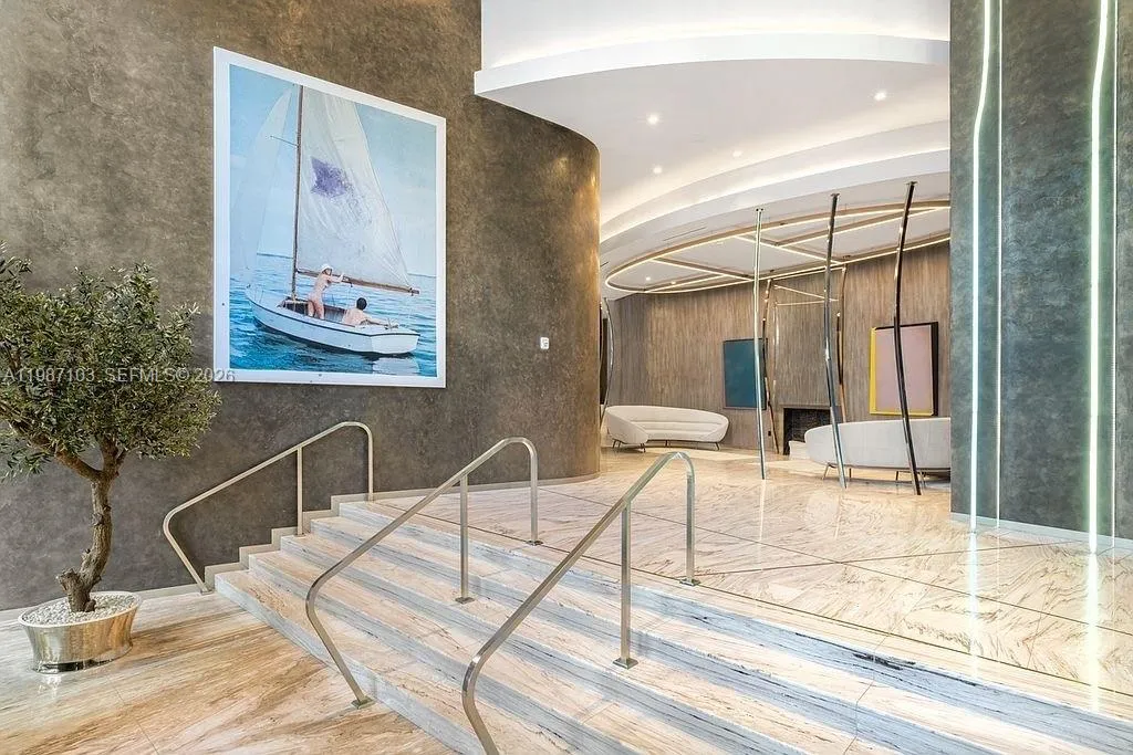 1000 Brickell Plz # 2214, Miami FL 33131