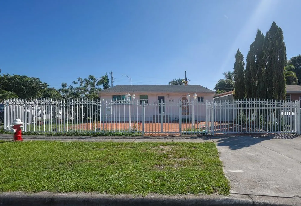 3495 W 2nd Ave, Hialeah FL 33012