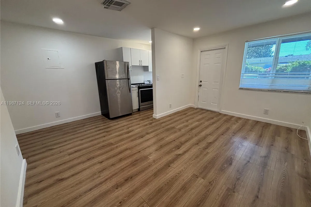 2308 Jackson St # 3, Hollywood FL 33020