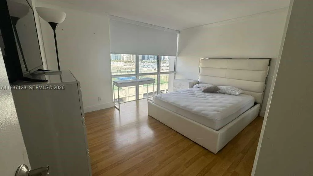 16909 N Bay Rd # 710, Sunny Isles Beach FL 33160