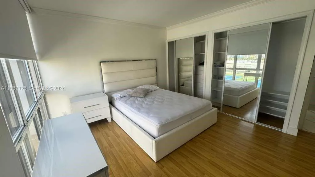 16909 N Bay Rd # 710, Sunny Isles Beach FL 33160