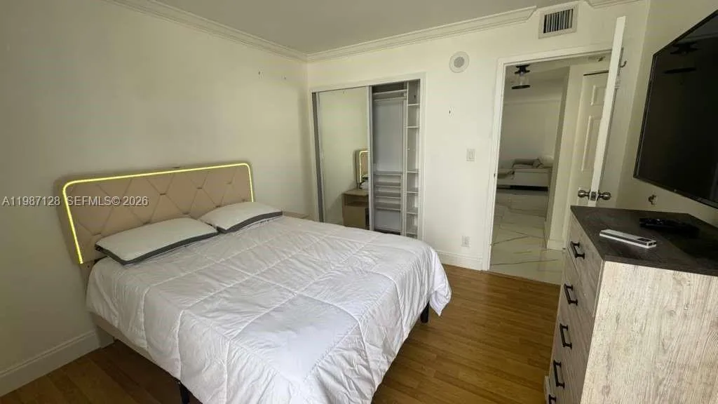 16909 N Bay Rd # 710, Sunny Isles Beach FL 33160