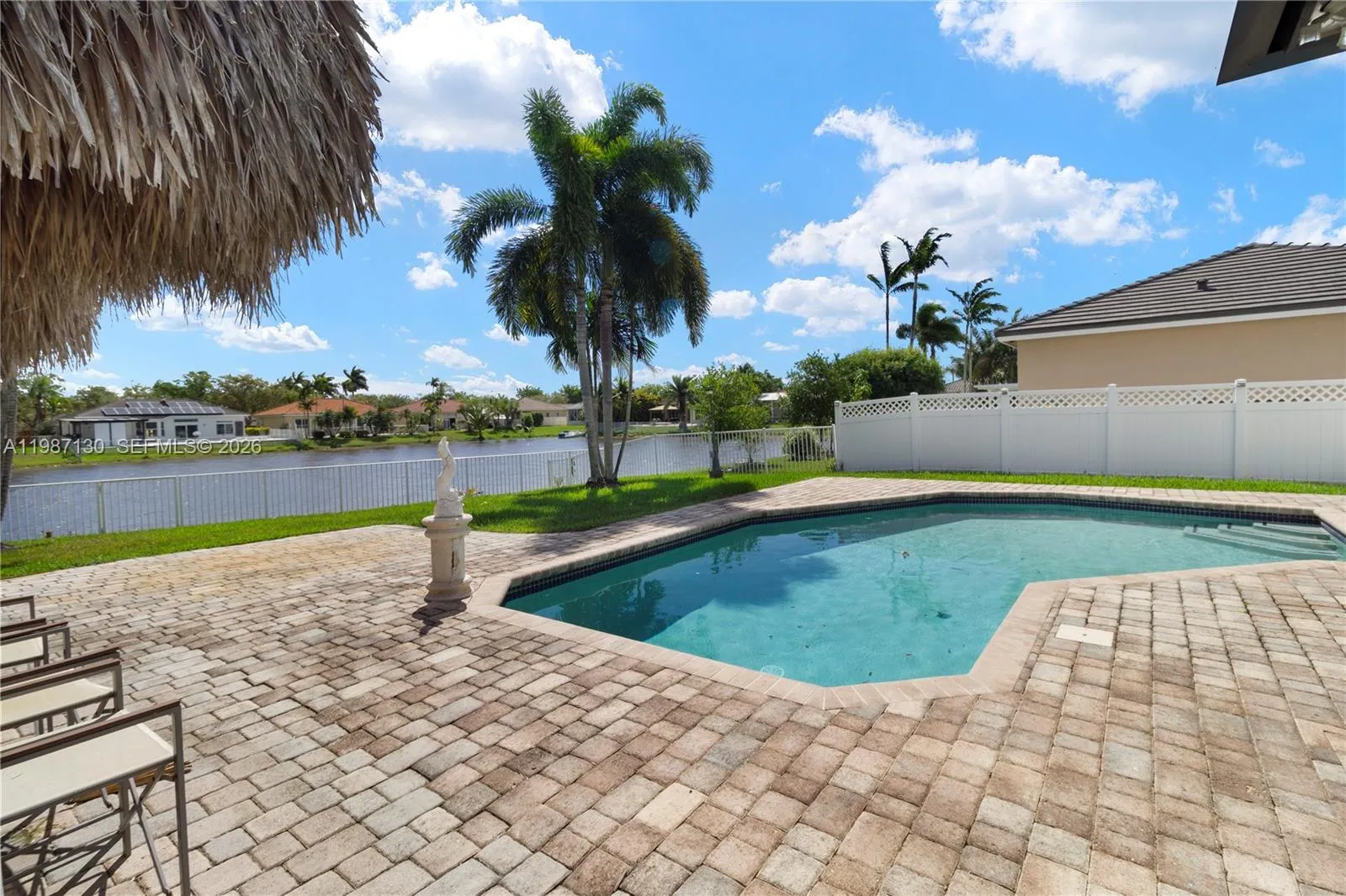 2327 NW 187th Ave, Pembroke Pines FL 33029