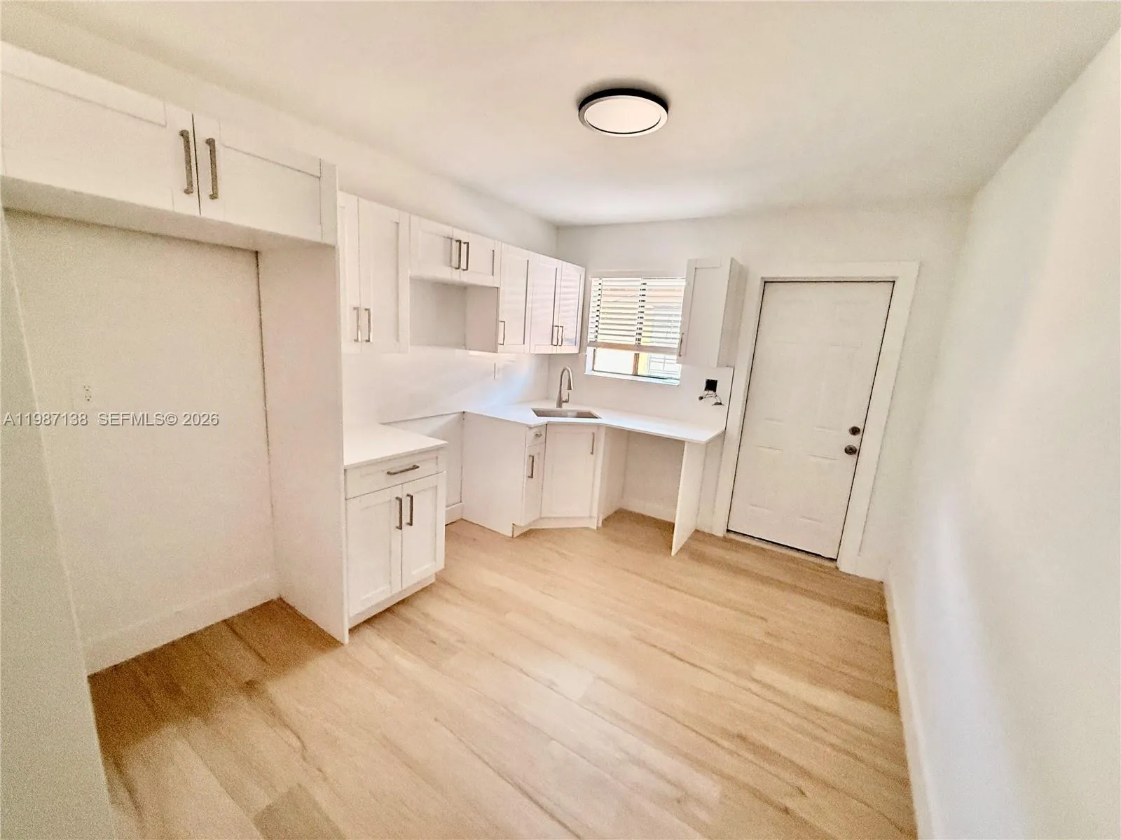 2373 NW 61st St, Miami FL 33142