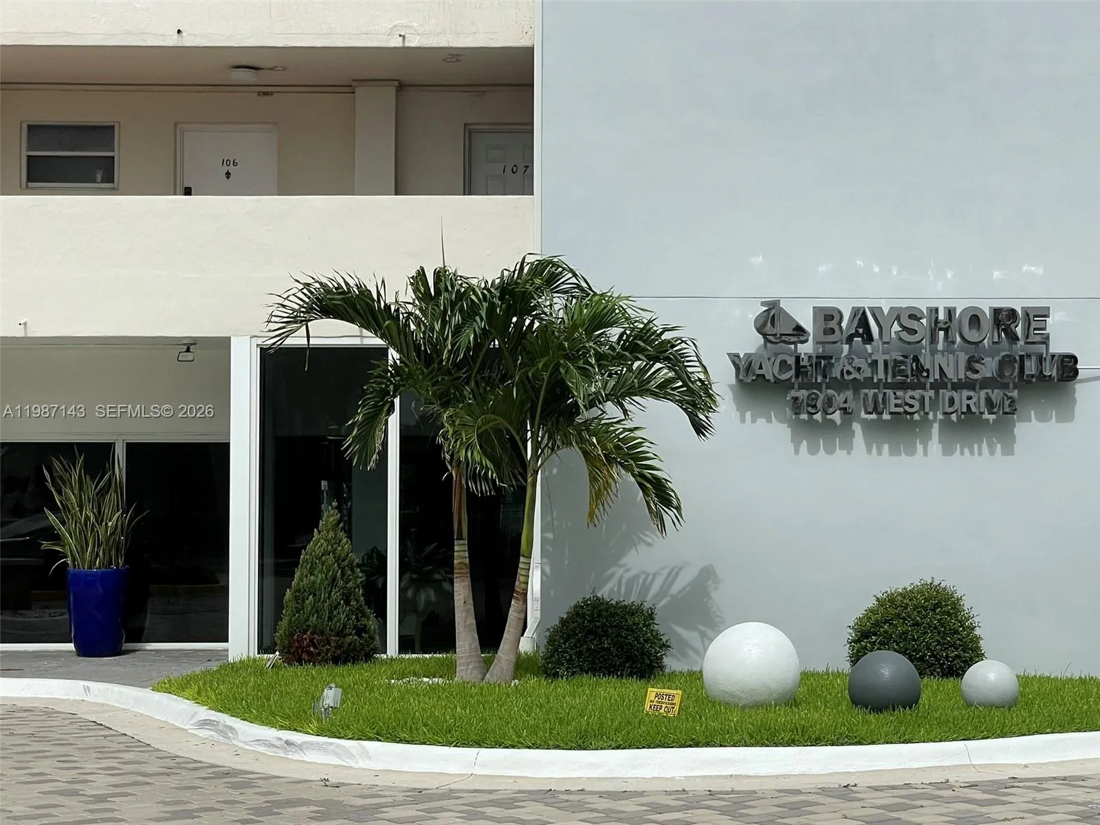 7904 West Dr # 215, North Bay Village FL 33141