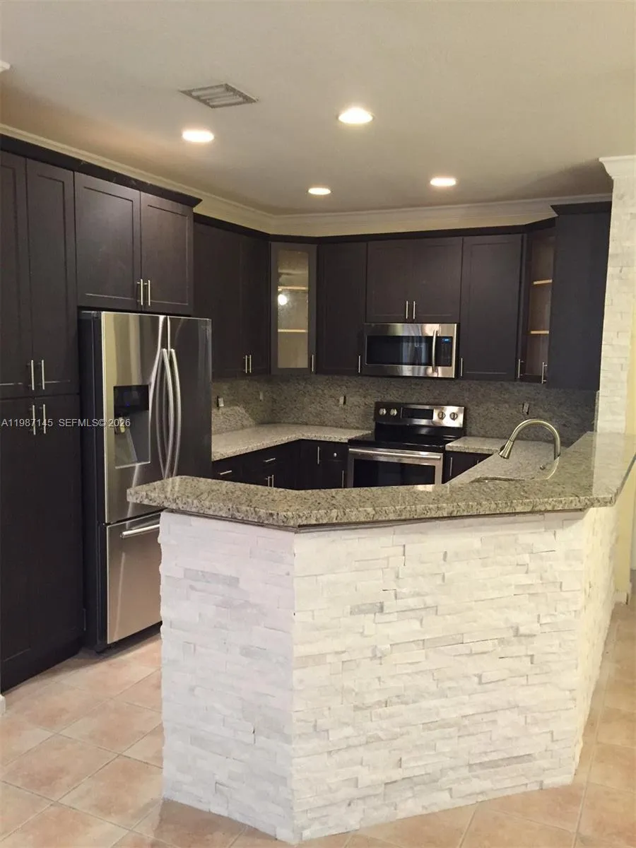 1531 Passion Vine Cir # 2, Weston FL 33326