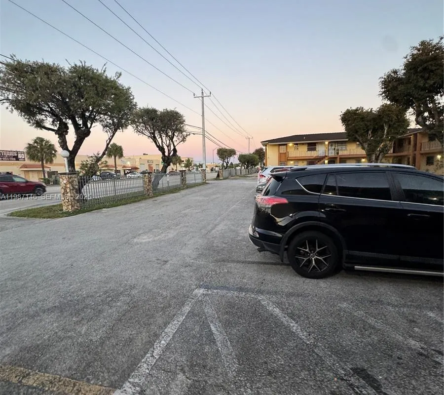 4050 NW 135th St # 1, Opa-Locka FL 33054