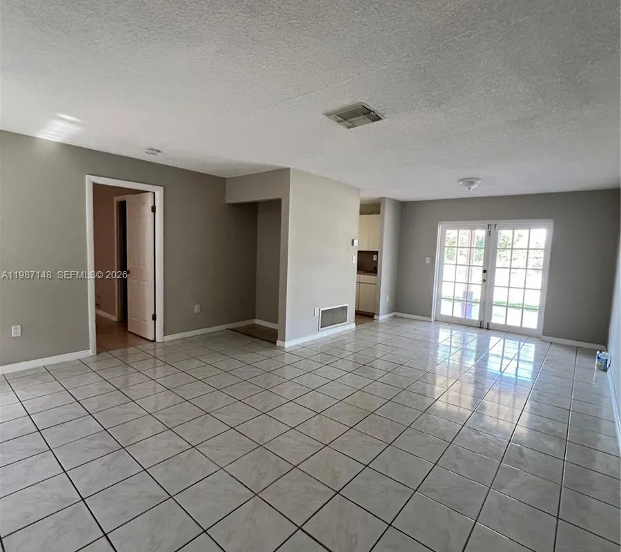 13311 SW 46th St, Miami FL 33175