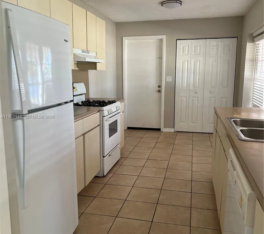 13311 SW 46th St, Miami FL 33175