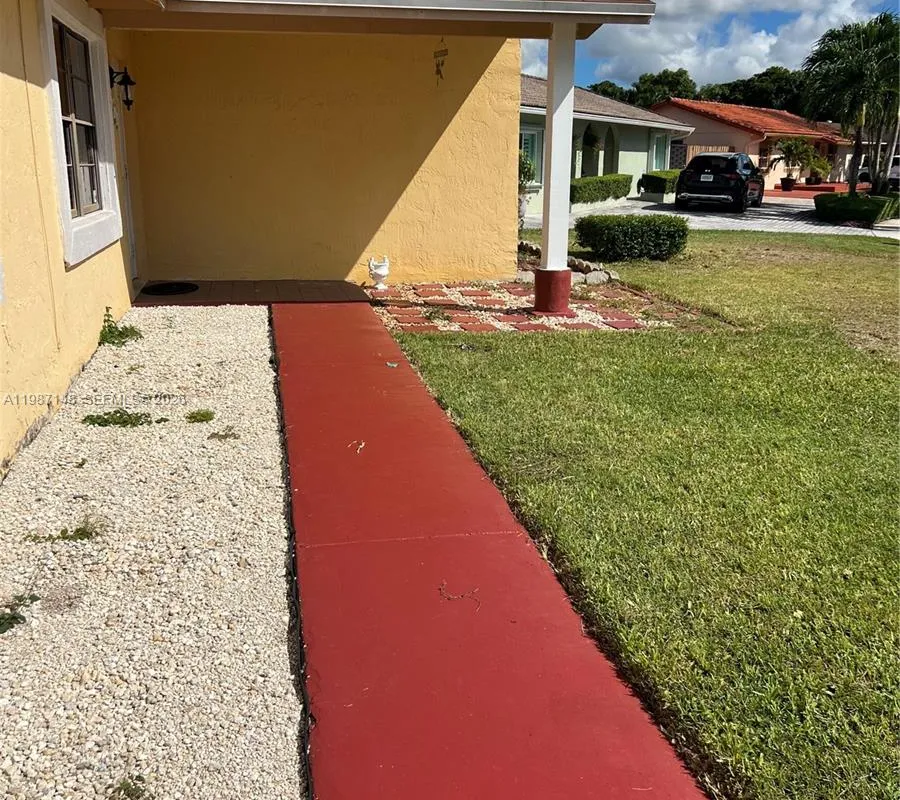 13311 SW 46th St, Miami FL 33175