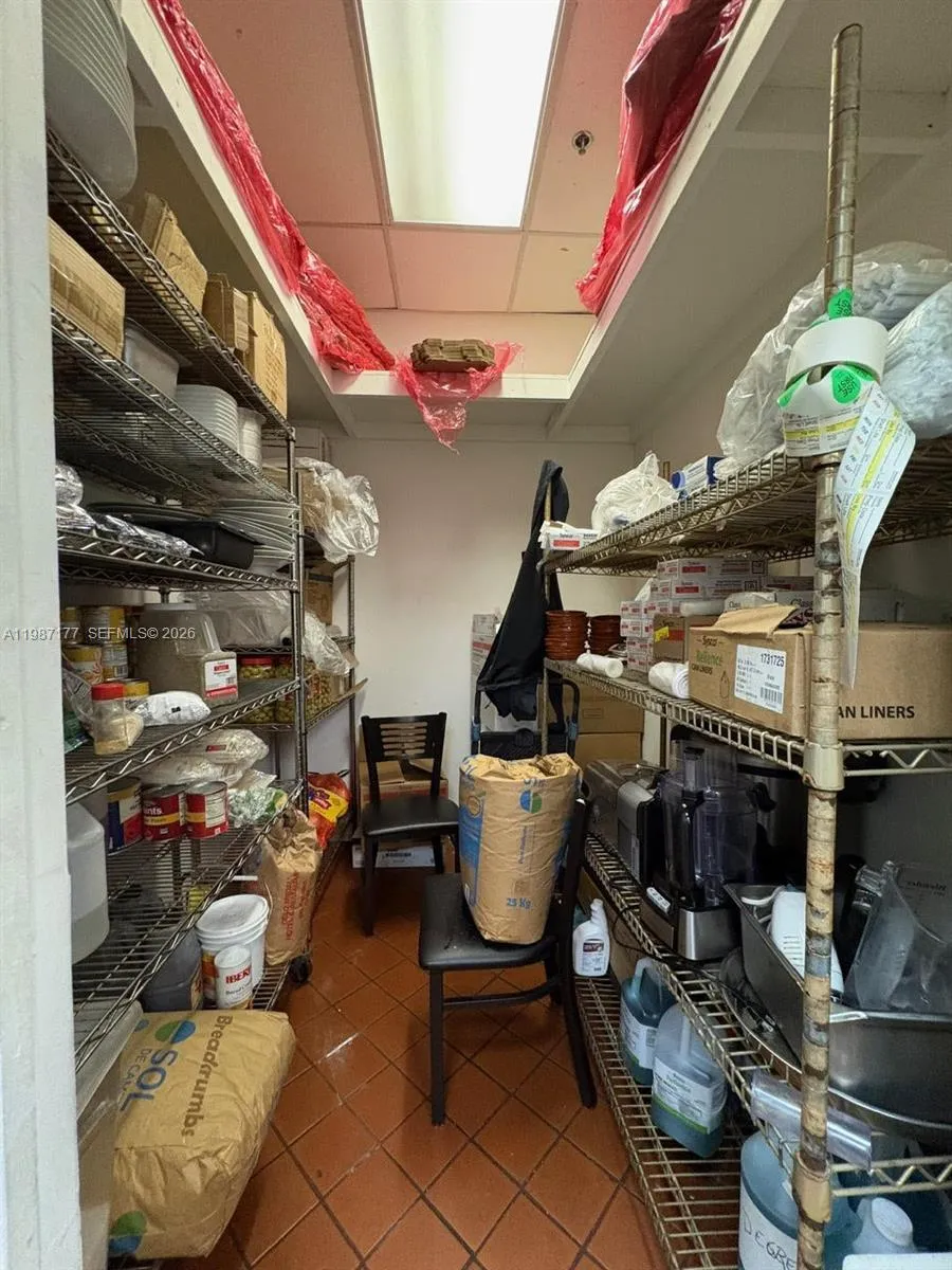 Main Road, Weston FL 33327