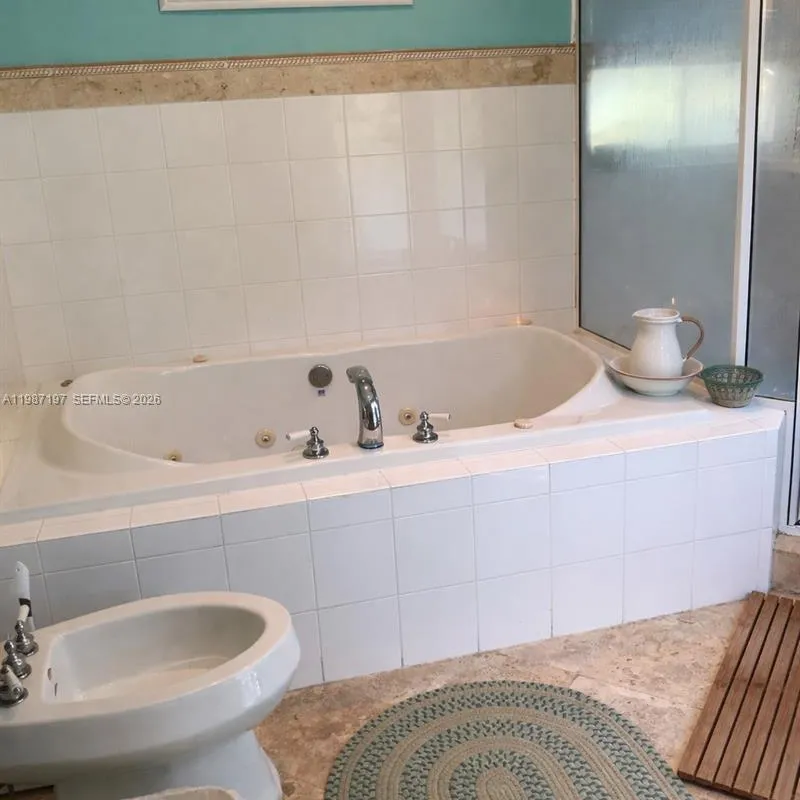 3151 Freeman St, Miami FL 33133