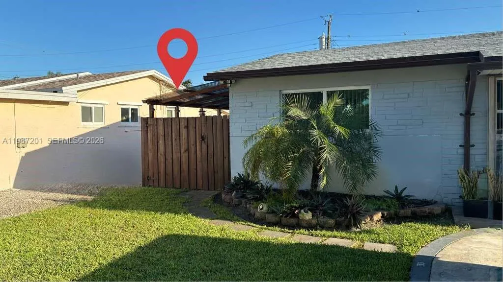 6720 Charleston St # A, Hollywood FL 33024