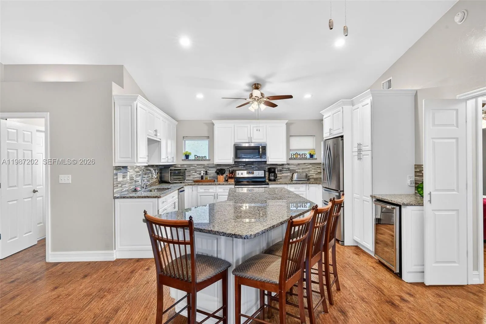 432 NE 18th Ave, Cape Coral FL 33909