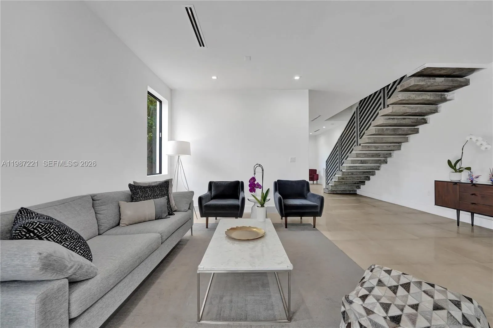 3465 SW 3rd Ave, Miami FL 33145