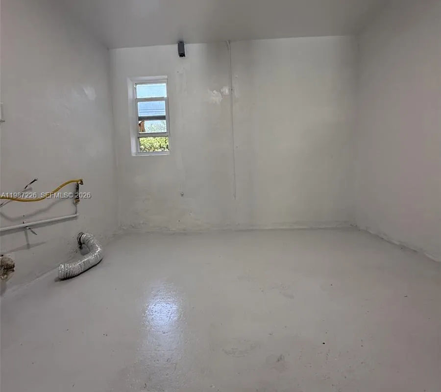 1084 SW 4th Ave, Pompano Beach FL 33060