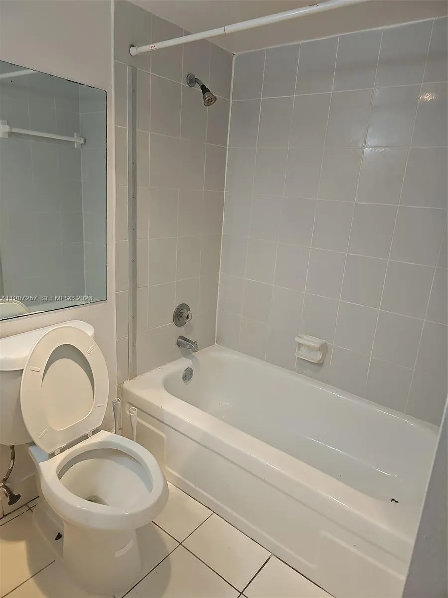 3301 Spanish Moss Ter # 708, Lauderhill FL 33319