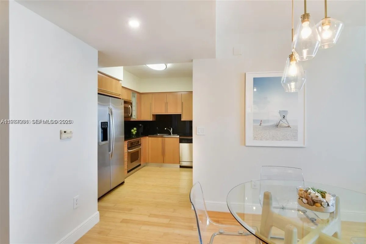 6365 Collins Ave # 2810, Miami Beach FL 33141