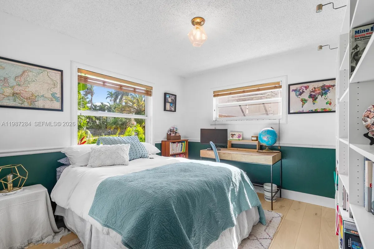 1724 SW 4th St, Fort Lauderdale FL 33312