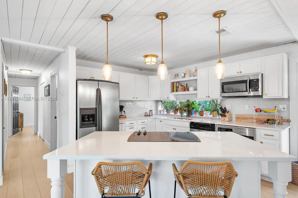 1724 SW 4th St, Fort Lauderdale FL 33312